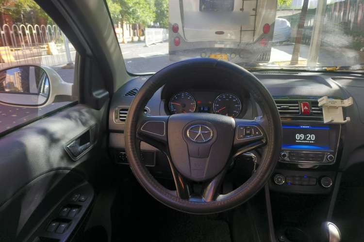 Used JAC iEV 2015 iEV4 Luxury Smart Model