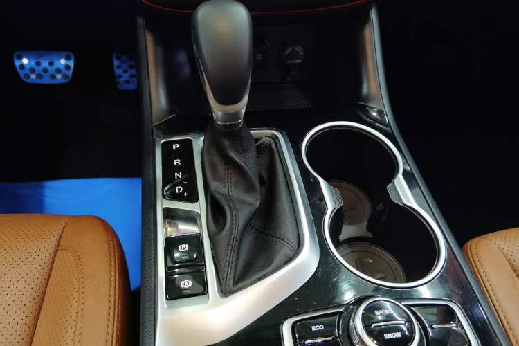 Used Changan CS95 2017 2.0T Two-Wheel Drive Zhitu Edition