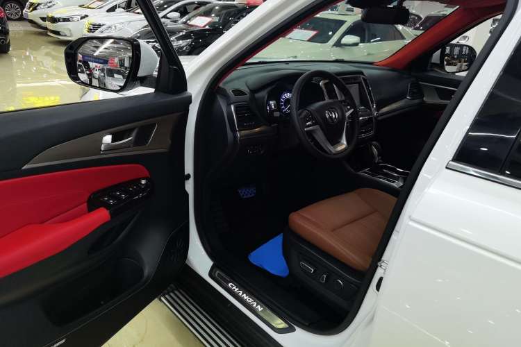 Used Changan CS95 2017 2.0T Two-Wheel Drive Zhitu Edition
