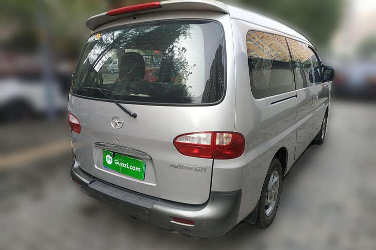 Used JAC Refine 2011 2.0L Shuttle Gasoline Comfort Edition HFC4GA3
