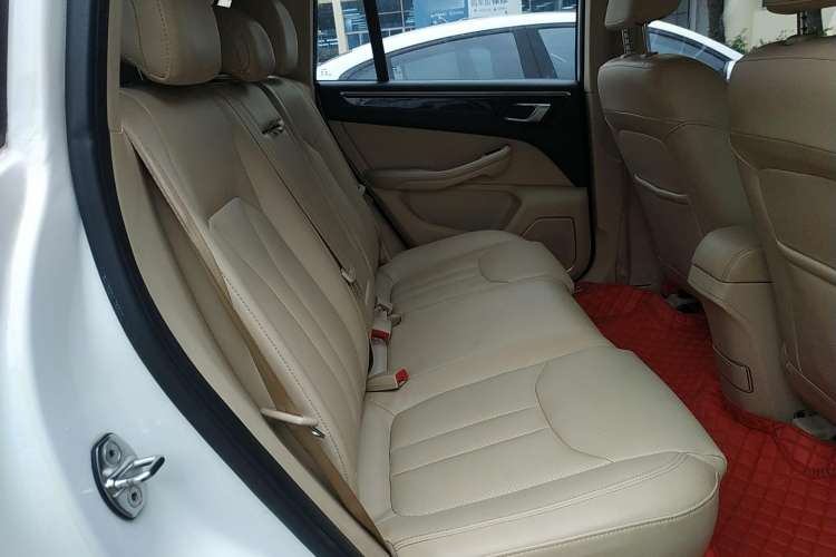 Used Zotye Domy X5 2017 Platinum Edition 1.5T Manual Luxury Model
