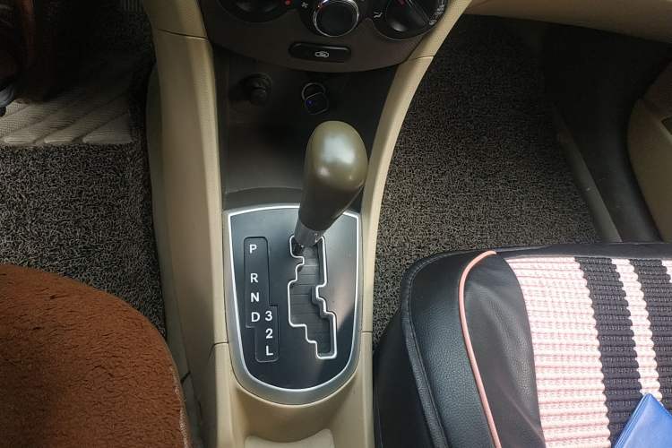 Used Hyundai Verna (older generation) 2013 Sedan 1.4L Automatic Standard GL Model
