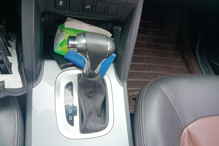 Used JAC Refine S5 2015 1.5T Automatic Elite Model