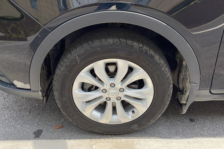 Used GAC Trumpchi GS5 Super 2016 2.0L Automatic Two-Wheel Drive Supreme Edition Left Front Wheel Hub