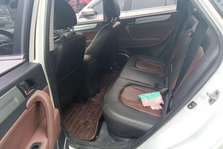 Used JAC Refine S5 2015 1.5T Automatic Elite Model