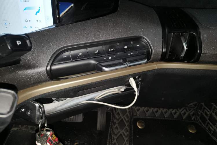 Used Baojun KiWi EV 2022 Designer Lite Edition Lithium Iron Phosphate
