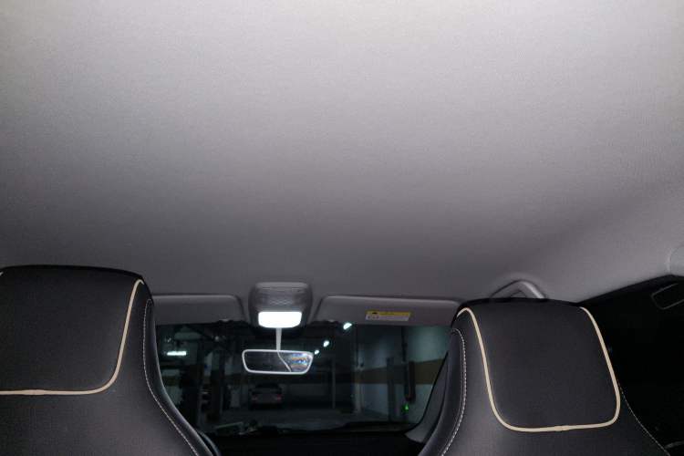 Used Baojun KiWi EV 2022 Designer Lite Edition Lithium Iron Phosphate
