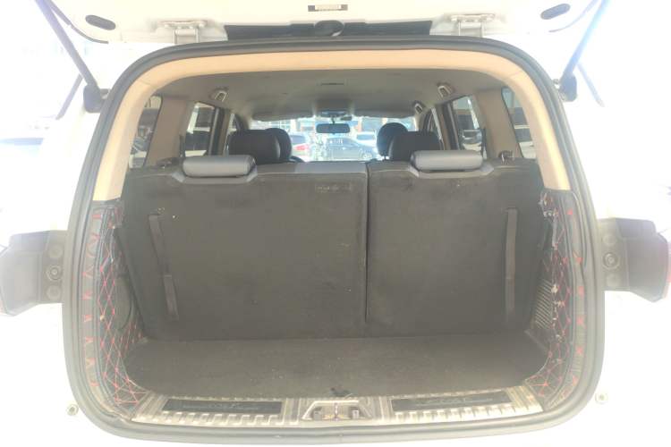 Used Oshan COS1 2018 1.5T Manual Comfort 7-Seater
