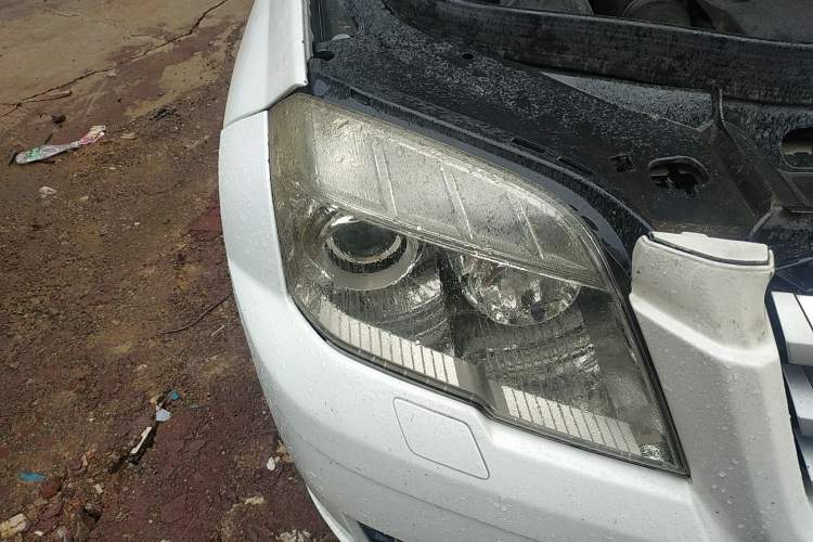 Used Mercedes-Benz GLK-Class 2008 GLK 300 4MATIC Luxury Model Right Front Headlight