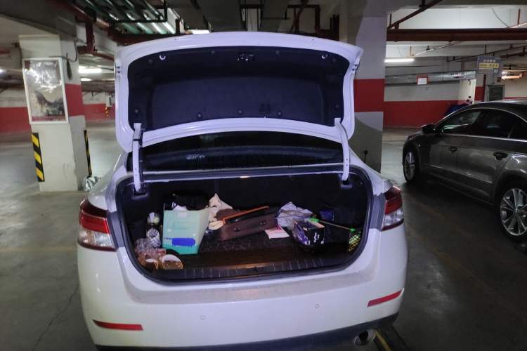 Used Renault Latitude 2013 Facelift 2.0L CVT Luxury Edition
