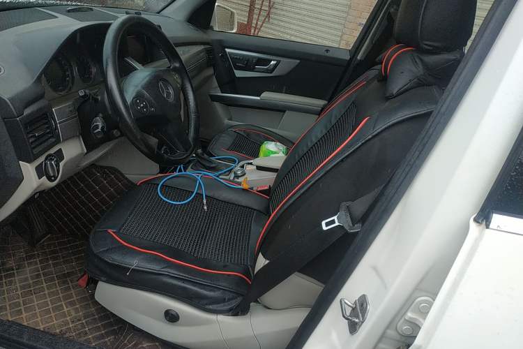 Used Mercedes-Benz GLK-Class 2008 GLK 300 4MATIC Luxury Model Left Front Seat