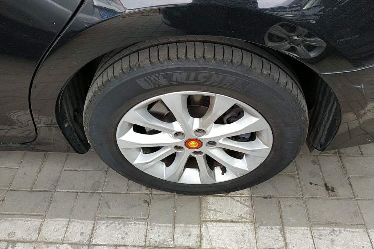 Used Hongqi H7 2013 2.5L Prestige Model