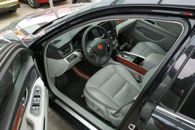 Used Hongqi H7 2013 2.5L Prestige Model