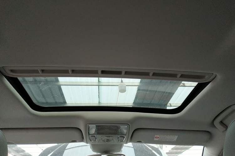 Used Hongqi H7 2013 2.5L Prestige Model