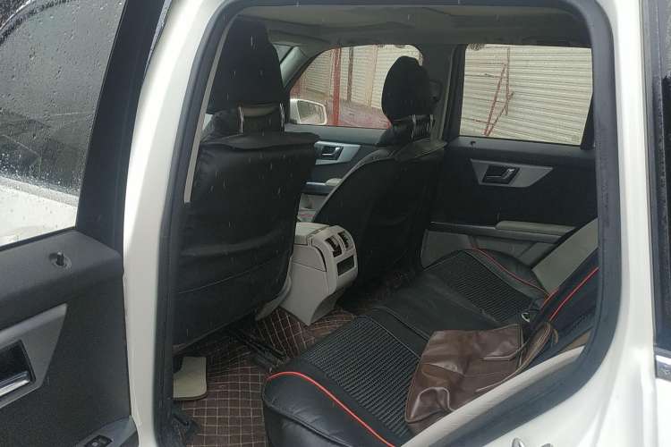 Used Mercedes-Benz GLK-Class 2008 GLK 300 4MATIC Luxury Model Left Rear Seat