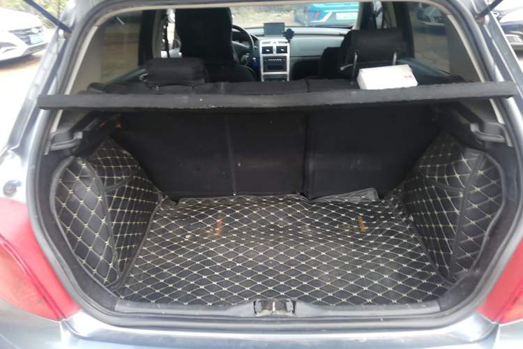 Used Peugeot 307 2012 Hatchback 1.6L Manual Comfort Edition Trunk