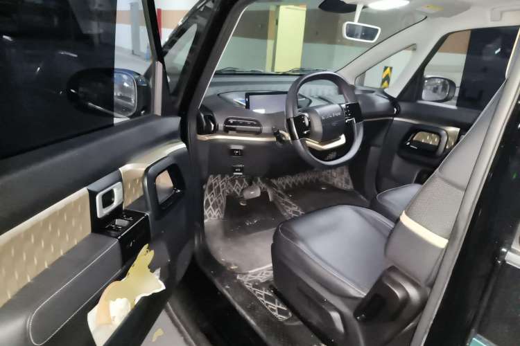 Used Baojun KiWi EV 2022 Designer Lite Edition Lithium Iron Phosphate
