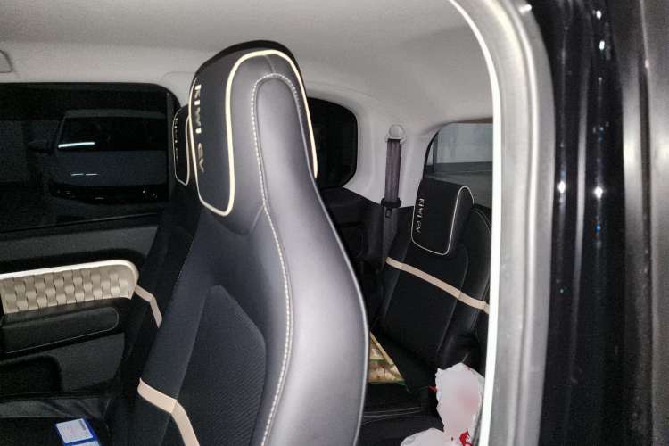 Used Baojun KiWi EV 2022 Designer Lite Edition Lithium Iron Phosphate
