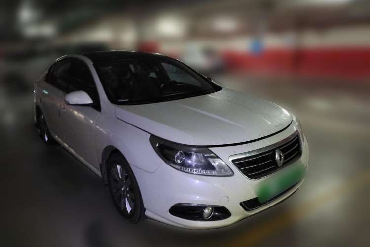 Used Renault Latitude 2013 Facelift 2.0L CVT Luxury Edition
