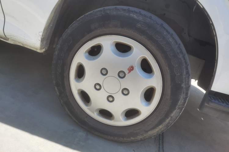 Used Jinbei Hiace 2018 2.0L Fifth-Generation Kuaiyunwang Deluxe Standard Top 10-Seater 4G21C