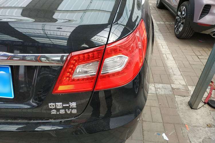 Used Hongqi H7 2013 2.5L Prestige Model