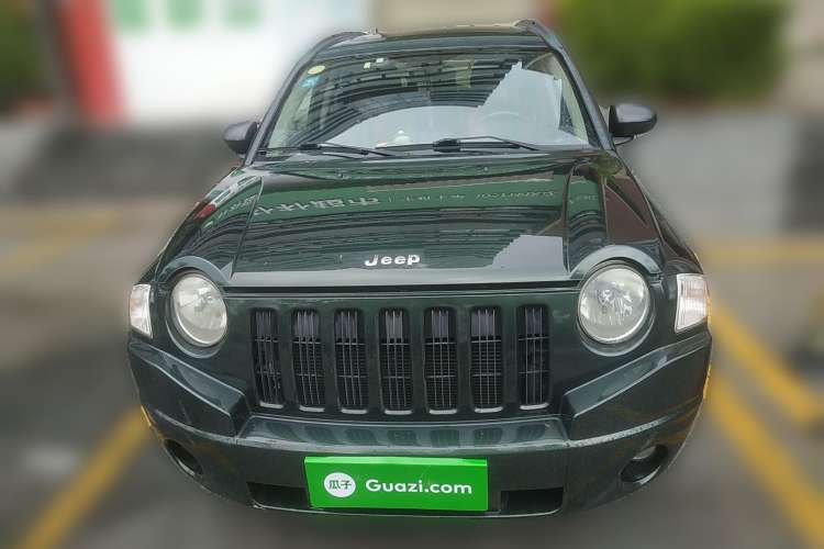 Used Jeep Compass 2010 2.4L four-wheel drive sport version
