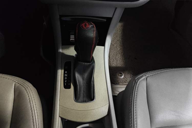 Used Dongfeng Aeolus A60 2016 1.6L Automatic Luxury Model Gear Lever