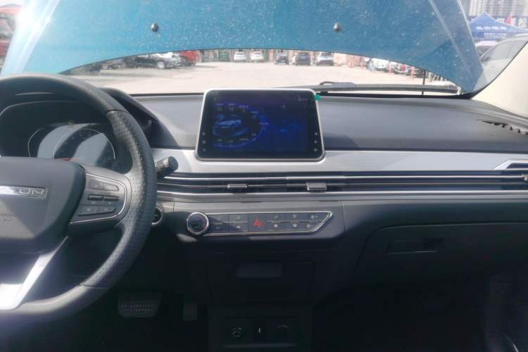 Used Dayun Yuehu 2022 330 Standard Edition
