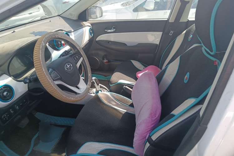 Used JAC iEV 2015 iEV5