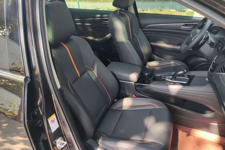 Used Haval F7 2020 2.0T Two-Wheel Drive i-Van