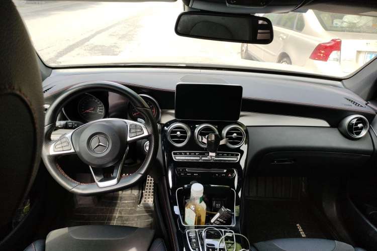 Used Mercedes-Benz GLC AMG 2017 AMG GLC 43 4MATIC Center Console