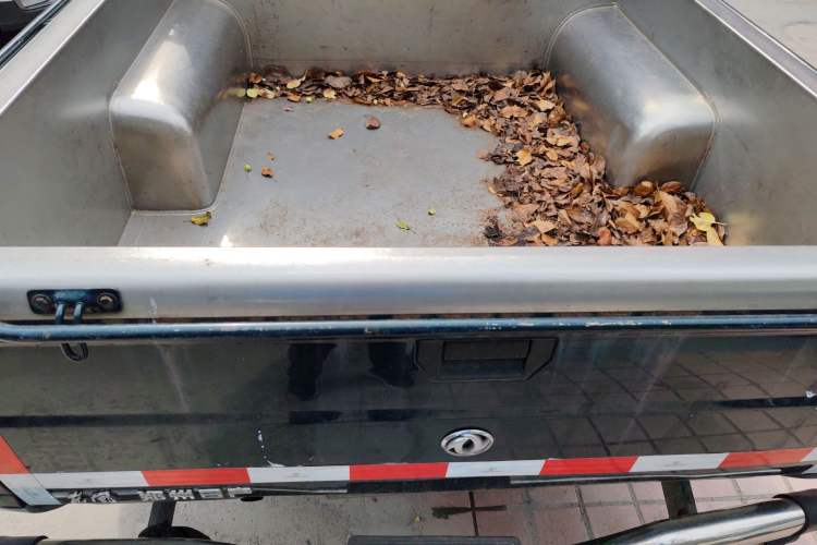 Used Dongfeng Ruichi 2013 3.2T Xingye Edition Diesel 4x4 Standard Version CYQD80-E4
