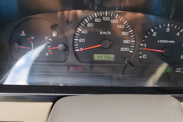 Used Dongfeng Ruichi 2013 3.2T Xingye Edition Diesel 4x4 Standard Version CYQD80-E4
