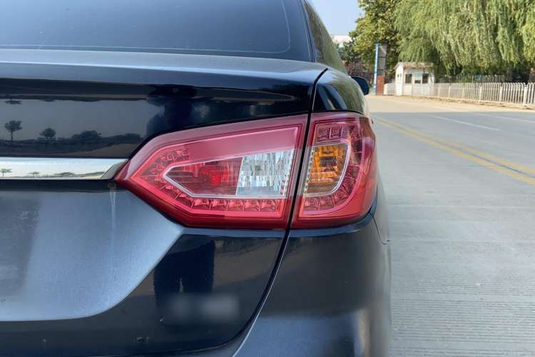 Used Dongfeng Aeolus S30 2014 1.5L Manual Gratitude Edition