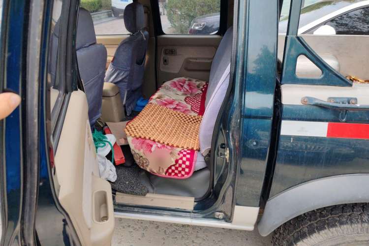 Used Dongfeng Ruichi 2013 3.2T Xingye Edition Diesel 4x4 Standard Version CYQD80-E4
