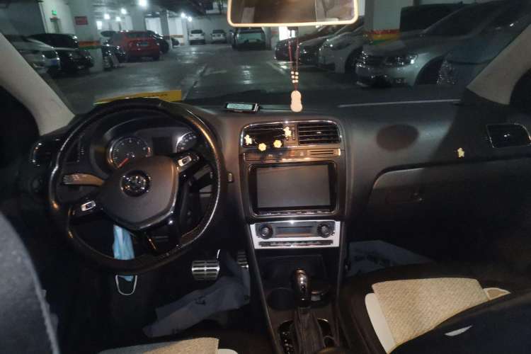 Used Volkswagen Polo 2014 1.6L Cross Polo Automatic
