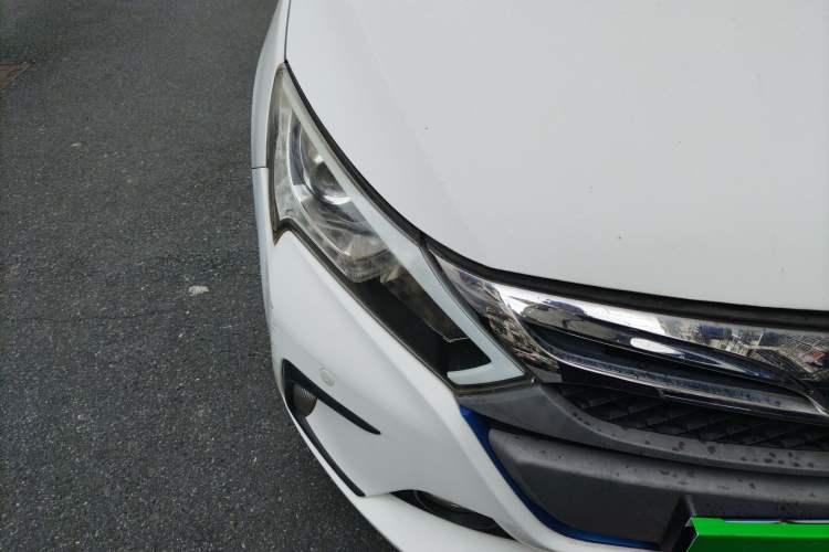 Used BYD Qin 2014 1.5T Cool Black Knight Flagship Model
