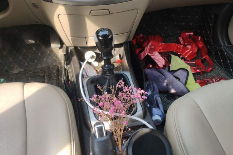 Used Hyundai Celesta 2011 1.6L Manual Luxury Model
