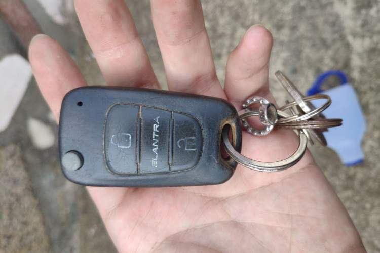 Used Hyundai Celesta 2011 1.6L Manual Luxury Model
