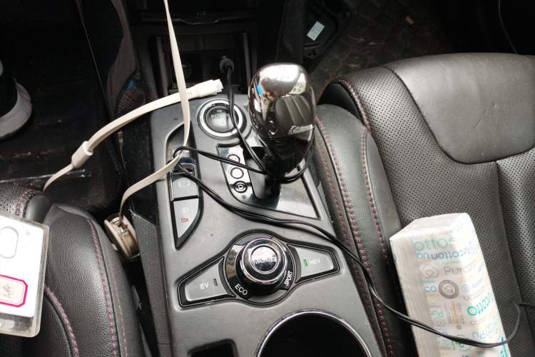 Used BYD Qin 2014 1.5T Cool Black Knight Flagship Model
