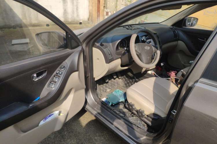 Used Hyundai Celesta 2011 1.6L Manual Luxury Model
