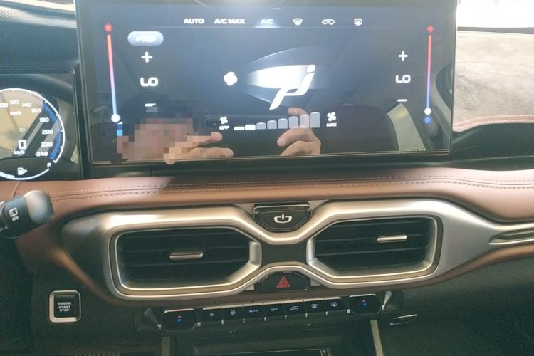 Used Geely Auto Haoyue 2022 1.8TD DCT Luxury 7-Seater