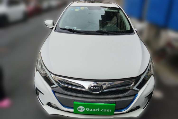 Used BYD Qin 2014 1.5T Cool Black Knight Flagship Model
