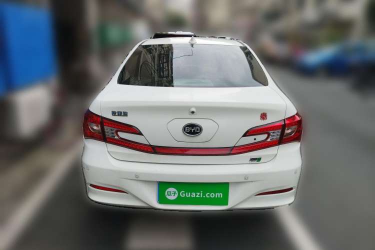 Used BYD Qin 2014 1.5T Cool Black Knight Flagship Model
