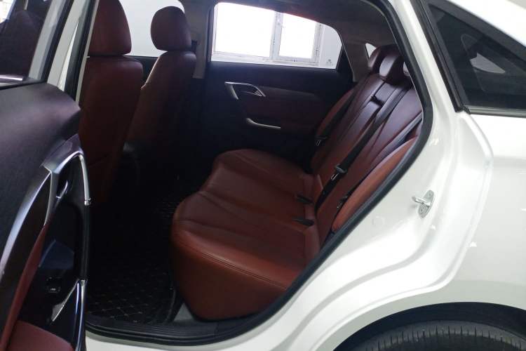 Used BAIC Beijing EU5 2019 R500 Smart Wind Edition