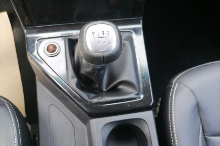 Used Wuling Hongguang PLUS 2019 1.5T Manual Luxury 7-Seater
