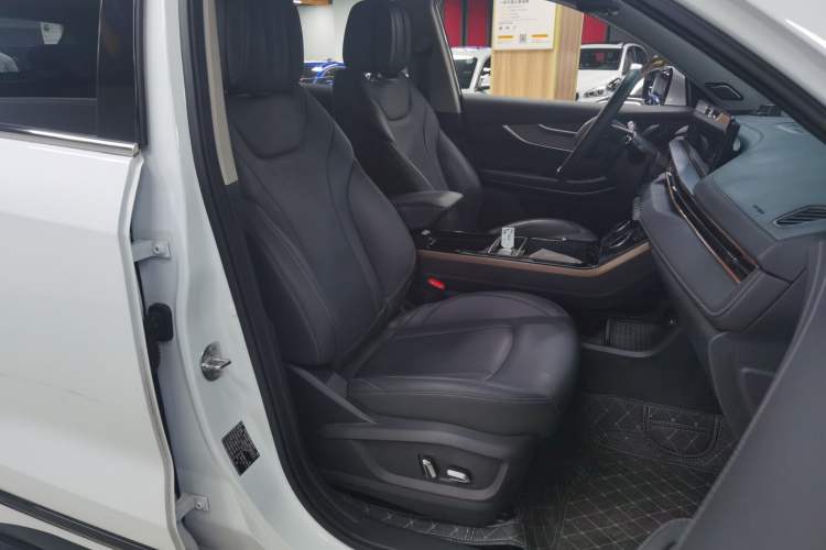 Used EXEED Zhuifeng C-DM 2022 1.5 TCI-DHT 105 km "Chengfeng Qi" Edition