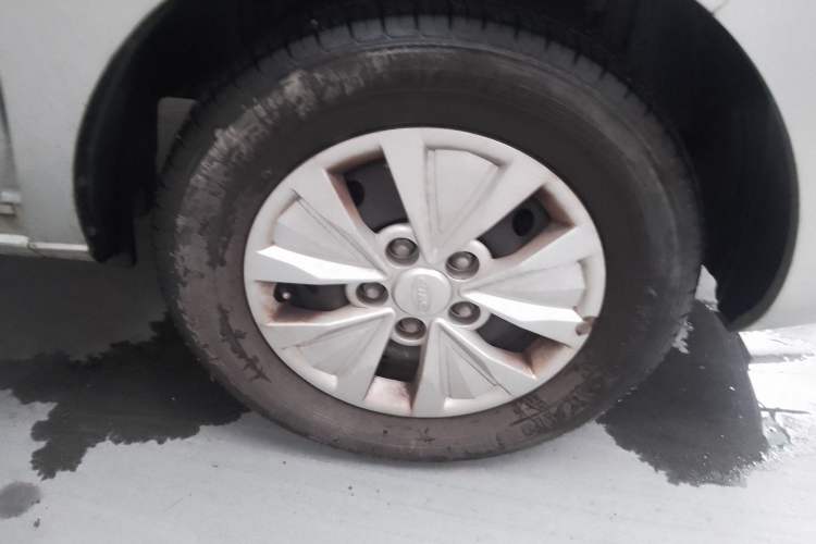 Used JAC M3 2019 PLUS Maker Edition 1.8L Luxury Model Right Front Wheel Hub