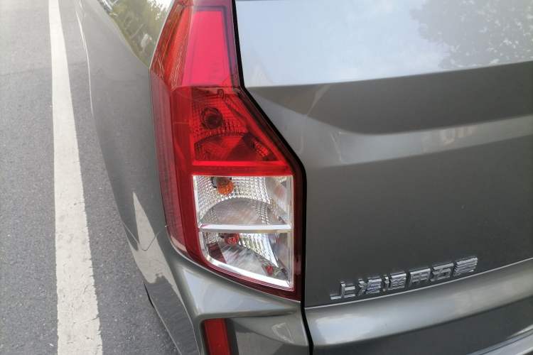 Used Wuling Hongguang PLUS 2019 1.5T Manual Luxury 7-Seater
