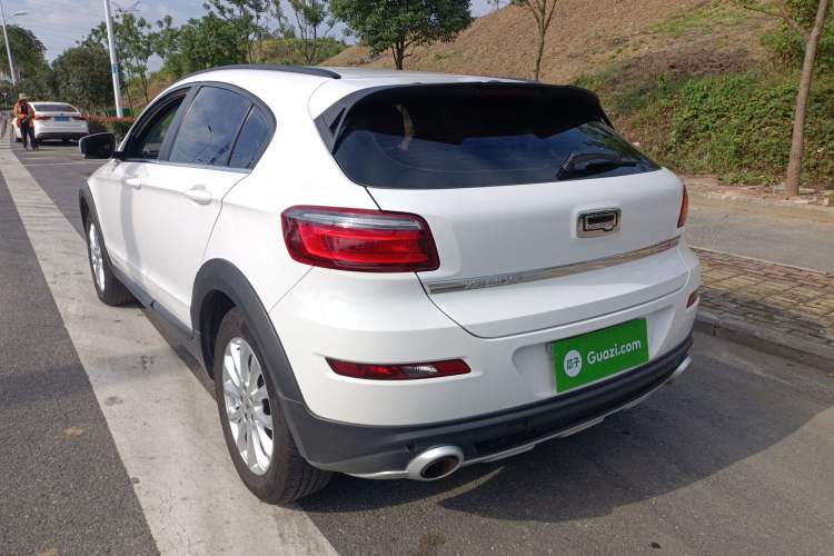 Used Qoros 3 2016 Urban SUV 1.6T Automatic Zhiyue Model